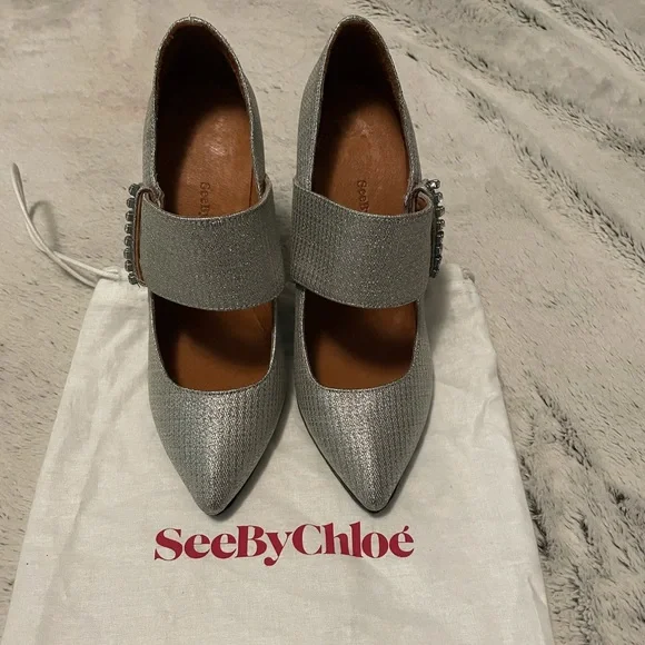 Beautiful See By Chloe silver Mary Jane pumps - Picture 7 of 16